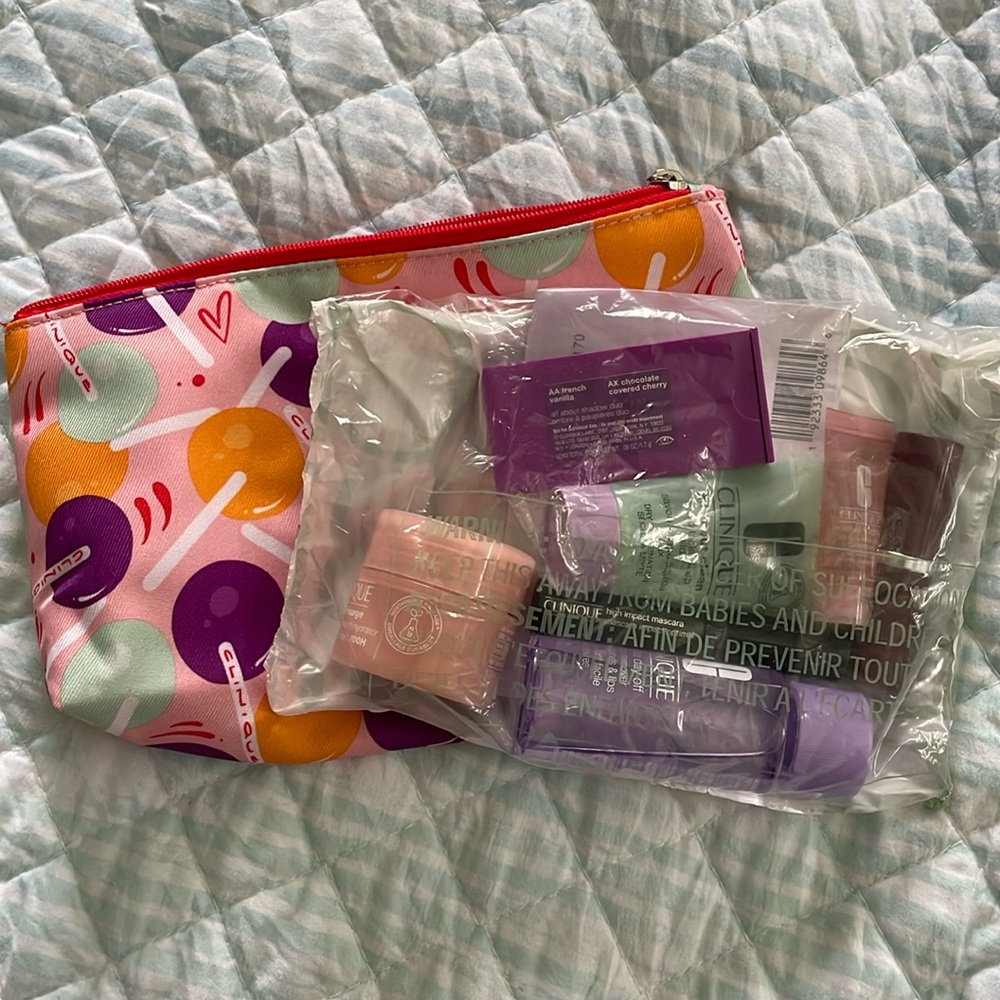 Clinique travel size bundle